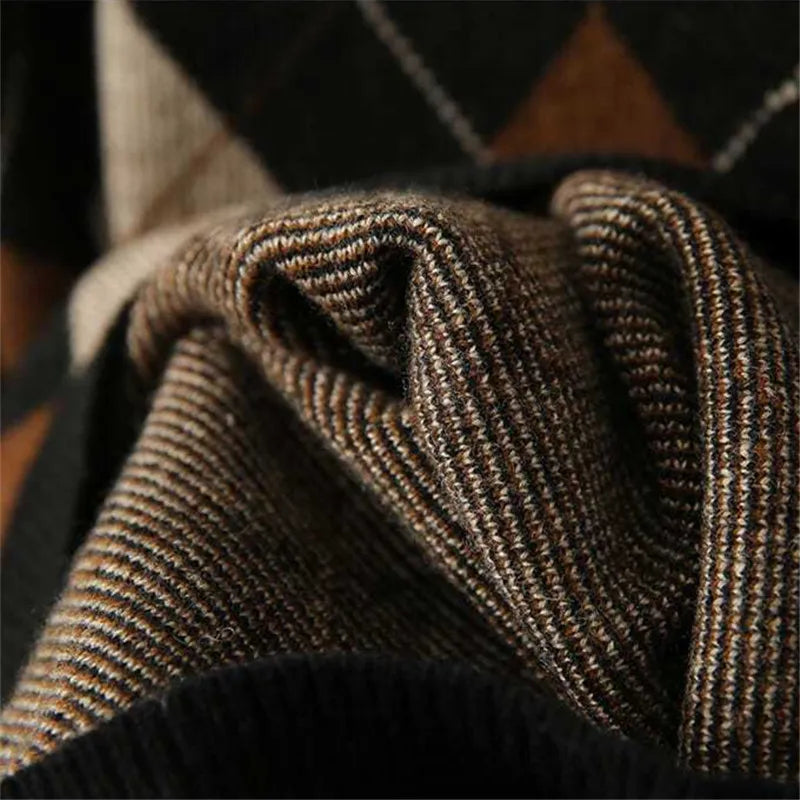 Vintage Sweater Women's Autumn and Winter New Stitching Diamond Plaid Round Neck Pullover Knitted Top Loose Female Clothing 676