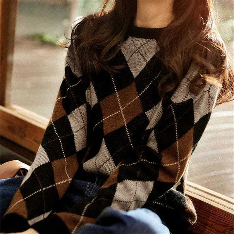 Vintage Sweater Women's Autumn and Winter New Stitching Diamond Plaid Round Neck Pullover Knitted Top Loose Female Clothing 676